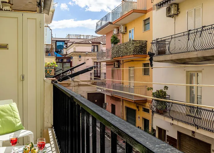 Apartment Carmel By The Sea-giardini Naxos