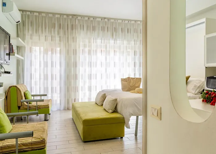 Carmel By The Sea-giardini Naxos Apartment